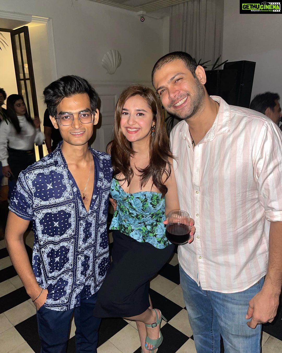 Sanaya Pithawalla Instagram - To another great event together @neumaindia Cheers to many more @palak.purswani 🥂 Thanks for coming guys ❤️ Love you all 🤗 Neuma