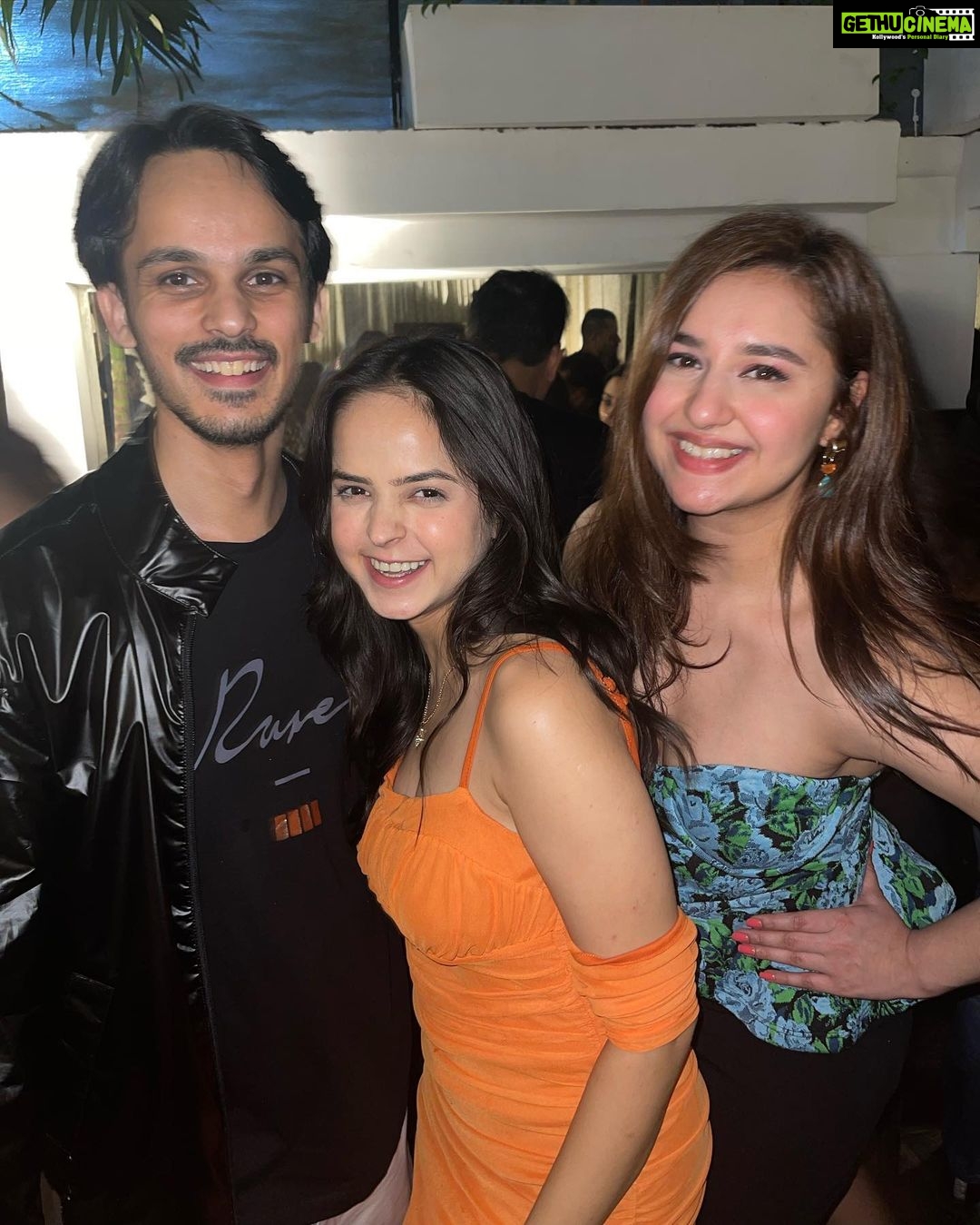 Sanaya Pithawalla Instagram - To another great event together @neumaindia Cheers to many more @palak.purswani 🥂 Thanks for coming guys ❤️ Love you all 🤗 Neuma