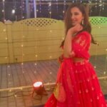 Sanaya Pithawalla Instagram - Love what I see ❤️ Shot by @khyatip__ 😘
