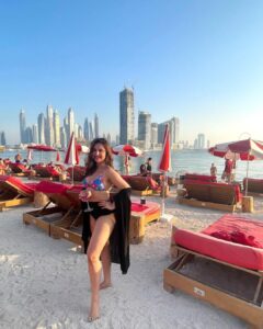 Sanaya Pithawalla Instagram - Last beach day in DXB done 🏖️