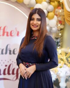 Sandipta Sen Instagram - Aschi Ami r Ankush "Mithai" er Barite😍 AAJ.. 5th of Jan.. Shikarpur er golpo shonate 😍 dakha hoche tahole🤗

My👗@rabhisek❤️

@ankush.official @zee5_bangla @zeebanglaofficial @officialshadowfilms @nirjhar.m