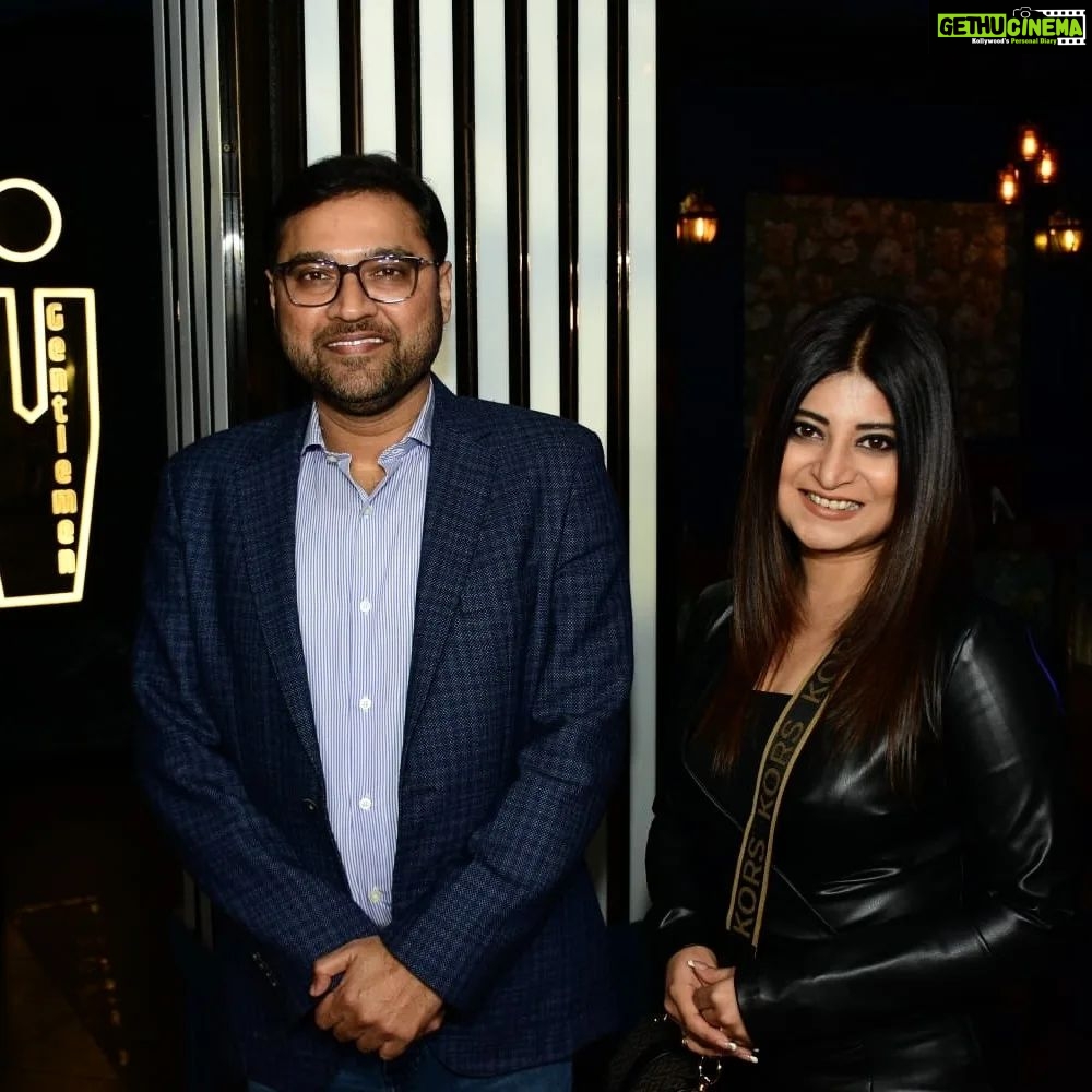 Sandipta Sen Instagram - Thank you to everyone who watched Shikarpur on Zee5. Overwhelmed by the love and reviews that I have received from across the Country and abroad. Grateful for this love. 'Chumki' will be unforgettable for me. Thank u @officialshadowfilms and @zee5_bangla for the success Party 🥳 #shikarpur #shikarpurwebseries #webseries #bengaliwebseries Kolkata