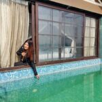 Sandipta Sen Instagram - As we enter 2023 and our lives become more and more centred around the internet , don't lose touch with the world outside ! 🌴 Two memorable days spent at Anushka Garden and Resort @anushkagnr with my family ❤️ . It definitely fits the bill for your perfect magical winter gateway ! ❣️ Here, nature and comfort meet , creating a unique experience of pleasure and relaxation . Besides , the hospitality and food were truly amazing . Special thanks to Manager Rahaman and Chef Narayan Debnath for the same ❣️ Glad to spend these wonderful days in this lovely ambience ! ❣️
