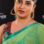 Sandipta Sen Instagram - নতুন বছর আরও বেশী Entertainment নিয়ে আসছে “শিকারপুর”! আপনাদের সকলকে জানাই নতুন বছরের শুভেচ্ছা ZEE5-এর তরফ থেকে! “শিকারপুর”-এর Trailer-টি দেখুন এই লিংক-এ - http://bit.ly/3jk9FE9 এক্ষুনি subscribe করুন ZEE5 মাত্র 699 প্রতি বছরে! #ErporKi #AroBeshiEntertainment #Shikarpur #Zee5 @ankush.official | @kgunedited | @nirjhar.m | @sandiptasen l @officialshadowfilms l @debasishact l @raw.sayan