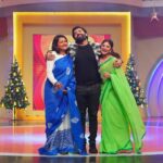 Sandipta Sen Instagram - Aj thakchi Didi no.1 e.. Shikarpur er golpo shonate😍 Zee banglay..5Pm e.. 🥻@debusbydebashis ❤️ @ankush.official @rachnabanerjee @zee5_bangla @zeebanglaofficial @officialshadowfilms @nirjhar.m