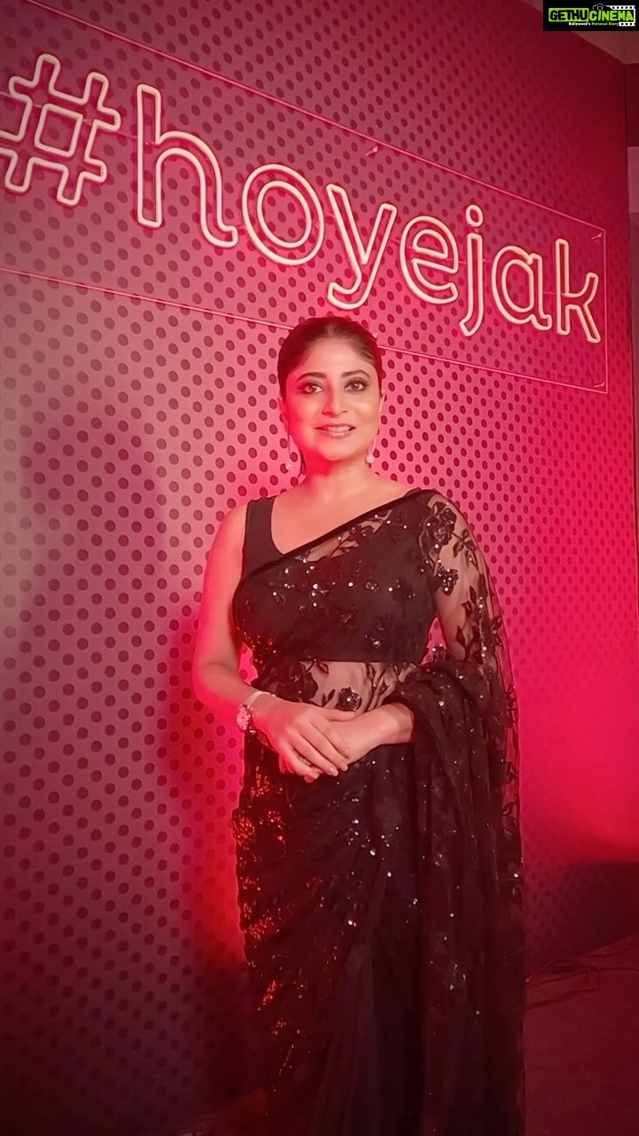 Sandipta Sen Instagram - Knock knock! Did you hear about #hoichoi’s new content lineup? #hoichoiSeason6 #ReelSquad #InItToWinIt