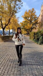 Sandipta Sen Instagram - Basel er rastay ektu nachanachi😬😍

#baseldiary
#basel
#switzerland  #europetrip2022
#europedestinations #europetravel #trendingreels #trending #trendingsongs #feelkaroreelkaro #feelitreelit