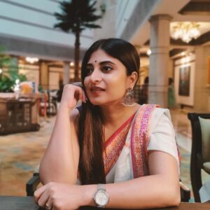 Sandipta Sen Instagram - Saptami te ami😍
#latepost 
📸@sutapa.sen.9250 ❤️

Thank you for the lovely saree @amrrapali 😍

#durgapuja2022