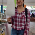 Sandipta Sen Instagram - Candy floss the love 💕.. @wonderla_in #candyfloss #sandiptasen #reelsinstagram #trendingsong #love #wanderla