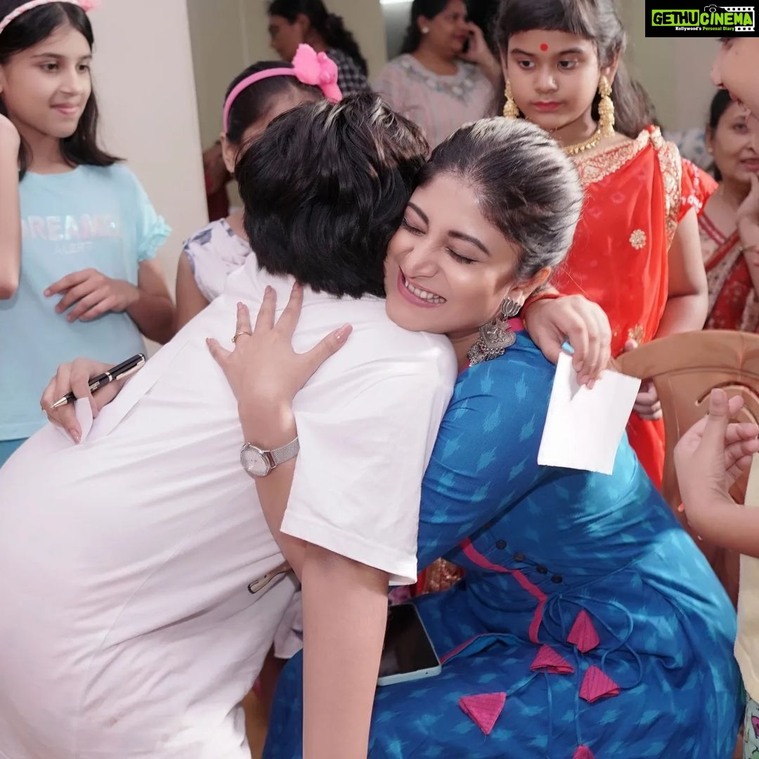 Sandipta Sen Instagram - Being around children heals the heart..❤️ Happy children's day ❤️