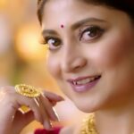 Sandipta Sen Instagram - Dashami denotes an emotional farewell to Maa Durga and the end of Pujo festivities for the year. But it also means eagerly waiting for Her arrival, the next year...." _Ashche bachhar abar hobe”._ While you celebrate this day, P.C. Chandra Jewellers is here with you as a part of your celebrations. #PujoManePCChandra #PCChandraJewellers #durgapuja2022