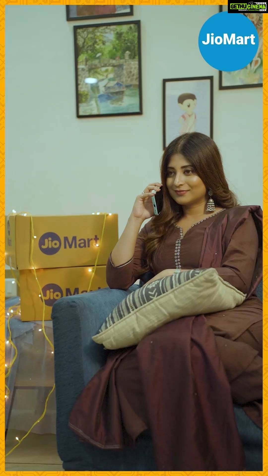 Sandipta Sen Instagram - Kickstart your pujo preparation with India's biggest festive sale, JioMart Tyohaar Ready Sale, from 23rd to 27th September. Get amazing offers on groceries, beauty, fashion, electronics, and more! Download the #JioMart app now. #JioMart #tyohaarreadysale
