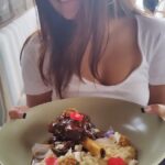 Sandipta Sen Instagram - Yeah! Iam veryyyy foodie 😬😍 Subscribe to my YouTube channel to watch more shorts like this😀Link in bio❤️ #youtubeshorts