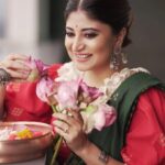 Sandipta Sen Instagram – Shubho Sharodiya❤️Shubho Shashthi
Aj aschi insta Live e..3Pm e..adda hobe😍
📸@onlyaritra
#shashthi #durgapuja