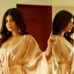 Sandipta Sen Instagram - এক নারীর মনের যন্ত্রনা যখন আর এক নারী বুঝতে পারে, তখনই হয় নারী শক্তির বোধন💫 #Bodhon releasing this Puja, only on #hoichoi @roy_ditipriya @sandiptasen