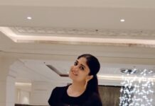 Sandipta Sen Instagram - "Falat Tak chal Saath mere.." #feelkaroreelkaro #feelitreelit #reelindia #reelsinstagram #reelsvideo #sandiptasen