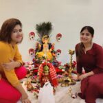 Sandipta Sen Instagram - Puchir barir Ganesh Pujo ❤️ @roy_ditipriya @aditiroyz @sandipchatterjeebasko @neelzpics thanks for the Lovely clicks😍