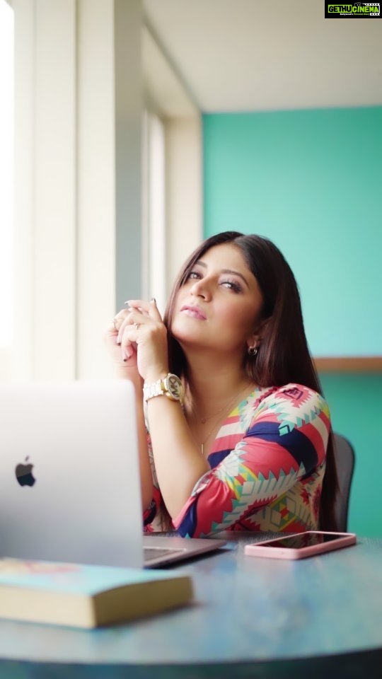 Sandipta Sen Instagram - #feelkaroreelkaro #feelitreelit 🎥 @rehan_chakraborty_official Styling: @bombaebyaisha 💄And hair : @pritha_dutta_official Photoshoot Managed by @svfbrands #instagood #instapost #instadaily #instalike #instapic #instagram #insta #instafashion #bengaliactress #actress #sandiptasen #sandipta #smile #trending #trendingreels