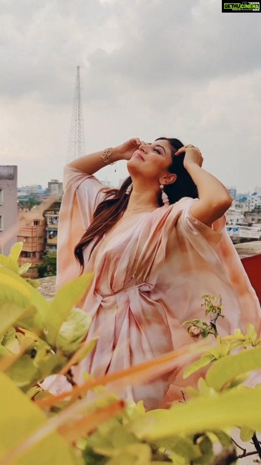Sandipta Sen Instagram - Have a lovely day 🤗❤️ #feelkaroreelkaro #feelitreelit #insta #instareels #instalike #instapost #reelindia #reelsinstagram #reelsvideo #reels #insradaily #instafashion #bengaliactress #actress #sandiptasen