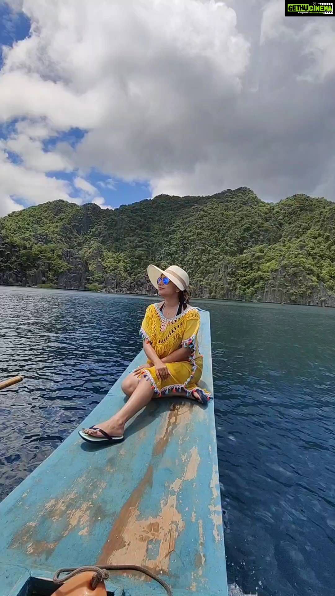 Sandipta Sen Instagram - 🌊😍 #trending #trendingreels #trendingsongs #feelkaroreelkaro #feelitreelit #indiangirlstravel #lonelyplanetindia #trending #trendingreels #reels #reelsinstagram #reelindia #bohol #phillipines #philippines🇵🇭 #bengaliactress #instagood #instareels #instapost #instadaily #instalike #instagram #sandipta #sandiptasen
