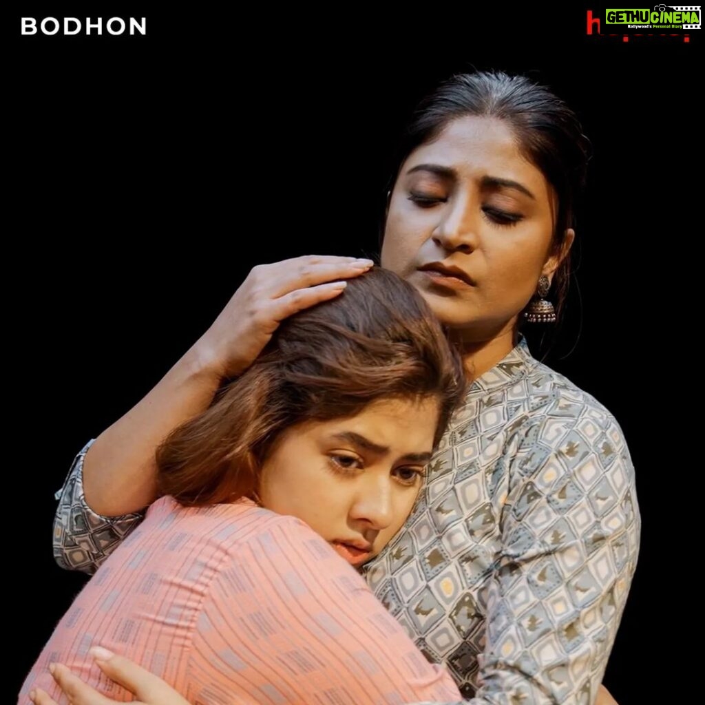 Sandipta Sen Instagram - এক নারীর মনের যন্ত্রনা যখন আর এক নারী বুঝতে পারে, তখনই হয় নারী শক্তির বোধন💫 #Bodhon releasing this Puja, only on #hoichoi @roy_ditipriya @sandiptasen