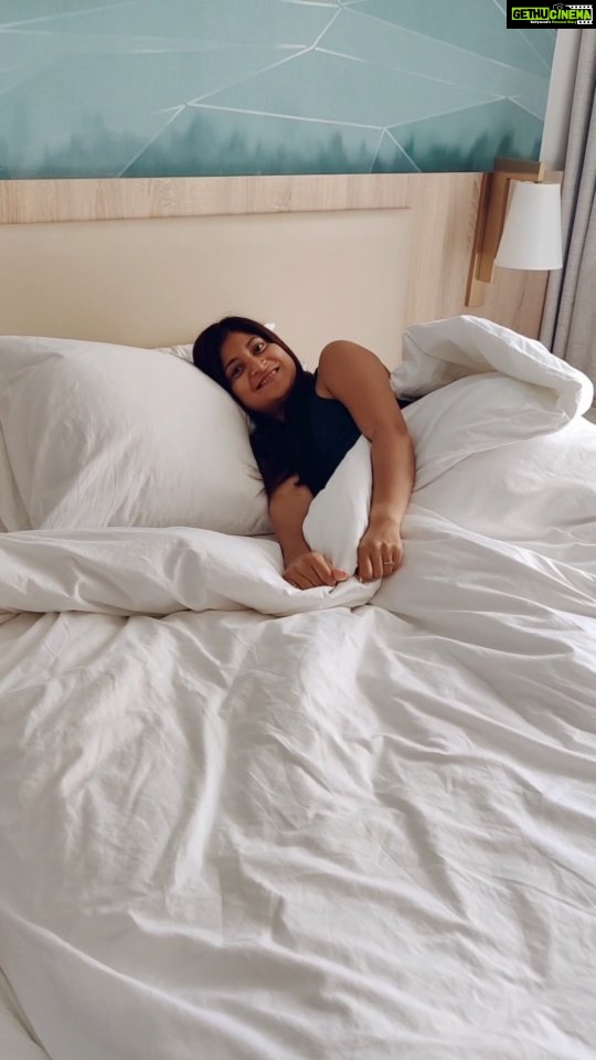 Sandipta Sen Instagram - Morning be like ..🌊😍 #trending #trendingreels #trendingsongs #feelkaroreelkaro #feelitreelit #indiangirlstravel #trending #trendingreels #reels #reelsinstagram #reelindia #bohol #phillipines #philippines🇵🇭 #bengaliactress #instagood #instareels #instapost #instadaily #instalike #instagram #sandipta #sandiptasen