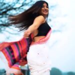 Sandipta Sen Instagram - ".....sitaro mein le chalu..!!" #feelkaroreelkaro #feelitreelit #instareels #reelsinstagram #reelsindia #bengaliactress #sareelove #saree #sareelook