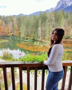 Sandipta Sen Instagram - Kichchu lekhar nei..❤️
#roomview 

#europetrip2022 #germany