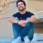 Sanjay Gagnani Instagram - Let’s just be who we are ☺️ #mondaymood #beyou