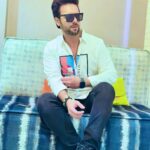 Sanjay Gagnani Instagram - Vibe high and the magic around you will unfold 🤩🥂 #nomondayblues #mondayvibes #vibepositiva