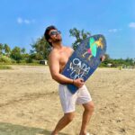 Sanjay Gagnani Instagram - This is called BEACHITUDE 😜🌊🧜‍♂️ #sundayfunday #sundaymood☀️ #sundayvibes #beachlife #beachbum #beachplease Morjim,Goa