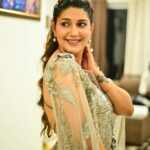 Sapna Choudhary Instagram - "चमकीली लड़की" 🌟 Wearing 👗 @lalitdalmiaofficial #sapnachaudhary #outfits #look #sapnachoudhary #desiqueen #sapnachaudharyharyanvi #haryanviqueen #sapna #positivevibes #positivity #instagood #instagram #thankgodforeverything