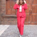Sapna Choudhary Instagram – लड़की का चक्कर बाबू भइयाँ 😅💃🏼

Kis kis ki zindagi “JHAND” bana gayi , comment karke batao? 😂

@reels.doorproduction09 @dreamsentertainment99 

#haryanviqueen #sapnachaudhary #desiqueen #sapnachoudhary #thankgodforeverything