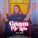 Sapna Choudhary Instagram - लो जी आ गया गांव में रोला 🌟🕺🏻💃 @official.dev25 @gacmusiccompany @harjeetdeewana . . . . #sapnachoudhary #devchouhan #newharyanvisong #gscmusic #gscmusiccompany