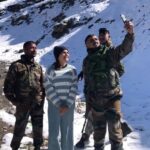 Sapna Choudhary Instagram - कोई पत्थर न लोहा है, न शोला है, सभी का सम्मिलित प्रारूप ,भारत का सिपाही है। “ happy diwali “ 🪔 🪔🪔🪔🪔🪔🪔 #diwali #diwalivibes✨ #army #proudtobeindian🇮🇳 #positivevibes #thankgodforeverything