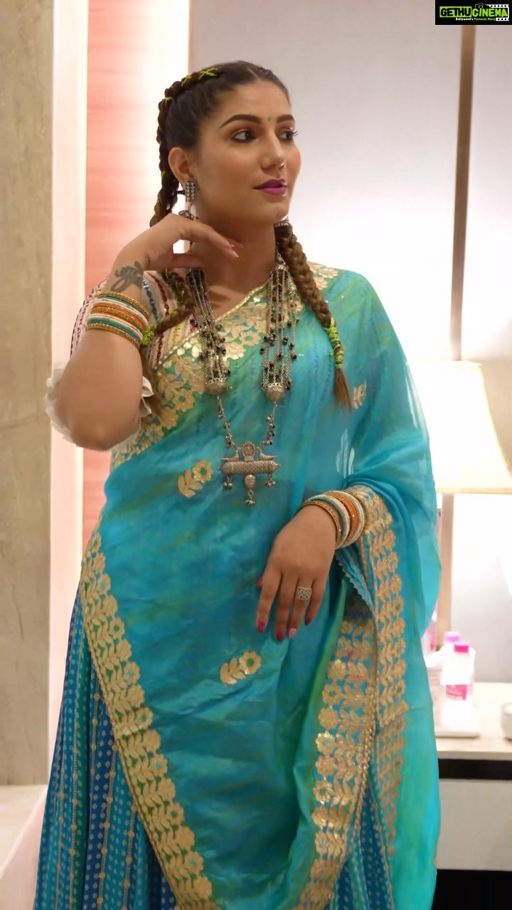 Sapna Choudhary Instagram - I may not be perfect, But at lest I’m not you. Outfit and jewellery by @ratnavati_collection09 #garba #india #desi #sapnachaudhary #haryanvi #desiqueen #sapnachoudhary #sapnaharyanvi #reels #instagram #instagood #positivevibes #positivity #thankgodforeverything