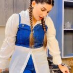 Sapna Choudhary Instagram – वक़्त फँसा सकता है,लेकिन मैं परेशान नहीं हूँ,
हालातों से जो हार मान जाए मैं वो इंसान नहीं हूँ……..🤟

#reels #instagood #instagram #mast #life #motivation #goal #desi #desiqueen #sapnachaudhary #sapnachoudhary #sapnaharyanvi #haryana #haryanvi #positivity #positivevibes #thankgodforeverything