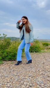 Sapna Choudhary Instagram - 😍😍😍😍😍 Jaket by @imroz_house #reelsinstagram #reels #reelitfeelit #reelsvideo #reelkarofeelkaro #reel #desi #desiqueen #desigirl #tiger #fearless #queen #sapnachaudhary #sapnachoudhary #goat #haryana #haryanvi #positivevibes #positivity #thankgodforeverything