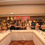 Sapna Choudhary Instagram - माननीय मुख्यमंत्री मनोहर लाल जी से मुलाक़ात हुई..हरियाणा में फिल्म सिटी और फिल्म एंड एंटरटेनमेंट पालिसी को लेकर सीएम साहब से चर्चा हुई. #cm #haryana #haryanvi #desigirl #desi #sapnachaudhary #sapnachoudhary #positivevibes #positivity #thankgodforeverything