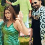 Sapna Choudhary Instagram – हरियाणा के पापी …….. 🤨
@d2kbeats 
@faristagaurav 
@gurneet_dosanjh 

#reelsinstagram #reels #reelitfeelit #reel #reelsvideo #reelit #haryana #haryanvi #desi #desiqueen #sapnachaudhary #sapnachoudhary #beingdesi #positivevibes #positivity #thankgodforeverything