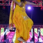 Sapna Choudhary Instagram - "तुना तुना" 💃🏼 "Hookstep" पर reel बनाओ ओर हमे tag करो 😊 @tseriesofficialharyanvi @faristagaurav @oyelaksy #sapnachaudhary #desiqueen #sapnachoudhary #haryanviqueen #sapna #sapnaharyanvi #sapnachaudharyharyanvi #outnow #newsong #haryanvi #haryana #reel #instagood #positivity #positivevibes #thankgodforeverything