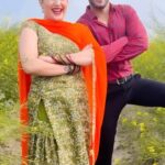 Sapna Choudhary Instagram - The song has got 125million views and you all have given a lot of love to the song and keep this love like this, thank you very much everyone ❤️🤗 @itssapnachoudhary @whitehilldhaakad #sapnachoudhary #desi #desiqueen #ghungroo #songs #haryanvi #viral #god #thankyouall #thankyougodforeverything #vivekraghav