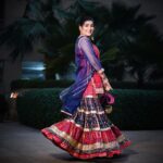 Sapna Choudhary Instagram - फ़ैशन की सारी चीजें दुसरे नम्बर पर है , आज भी पहले नम्बर पर सदगी आती है ! outfit by @styleinhand6 Jewellery by @__ultimatewardrobe #suit #shararasuit #desi #desigirl #colour #colourful #desiqueen #haryanvi #haryana #lookoftheday #loveyourself #sapnachaudhary #goat #positivevibes #positivity #workhard #thankgodforeverything