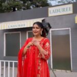 Sapna Choudhary Instagram - "मस्त मलंग" 🫣 Wearing👗 @gulanaribynimratpratibha Styling 🕵🏻 @official_joynarang @dreamsentertainment99 #trending #sapna #desiqueen #sapnachaudhary #haryanviqueen #sapnachoudhary #sapnaharyanvi #sapnachaudharyharyanvi #positivevibes #positivity #reels #instagood #thankgodforeverything