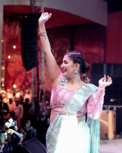 Sapna Choudhary Instagram - If i really care i’ll try like 400 times but 
  Ones i am done it’s over …………..🤨

Outfit by @ratnavati_collection09 

#sareelove #stagelife #desilook #desigirl #desiqueen #sapnachaudhary #positivevibes #thankgodforeverything #colourfullife