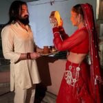 Sapna Choudhary Instagram – Happy “karwa chauth”

Outfit by @ratnavati_collection09 

#love #festivewear #redlove #indianwear #desiqueen #positivevibes #thankgodforeverything