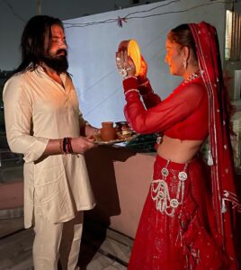 Sapna Choudhary Instagram - Happy “karwa chauth”

Outfit by @ratnavati_collection09 

#love #festivewear #redlove #indianwear #desiqueen #positivevibes #thankgodforeverything