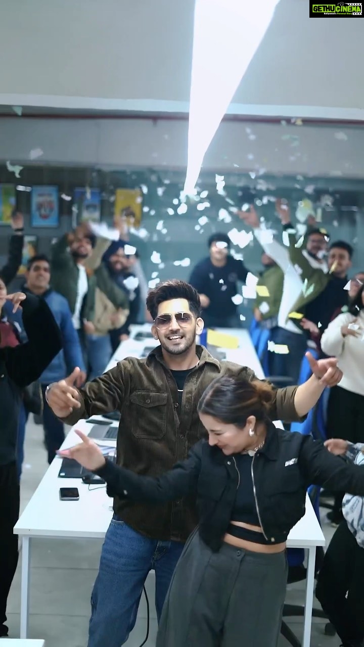 Sara Gurpal Instagram - This song ❤️❤️ congratulations homie @babbalrai9 . . #HustleHard Ft. @eypcreations