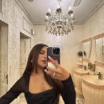 Sara Gurpal Instagram - 🇦🇪📸