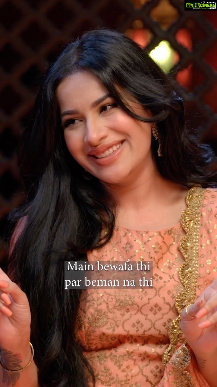 Sara Gurpal Instagram - Saaf saaf batana sahi rehta hai @saragurpals #farzimushaira @amazonminitv
